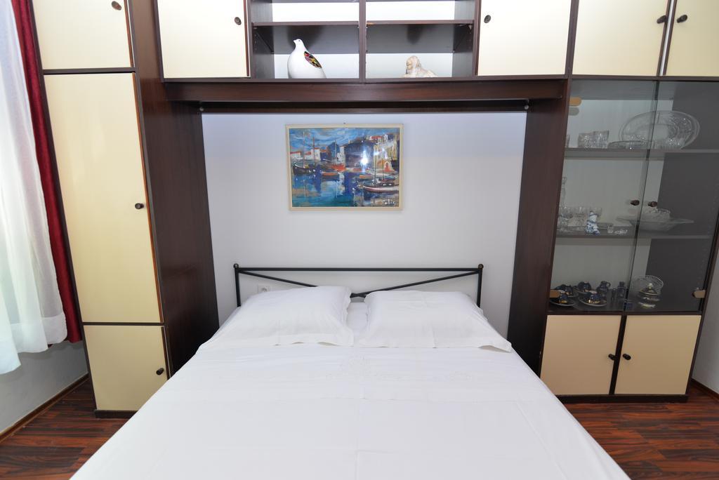 Apartment Nevena Mali Lošinj Eksteriør billede