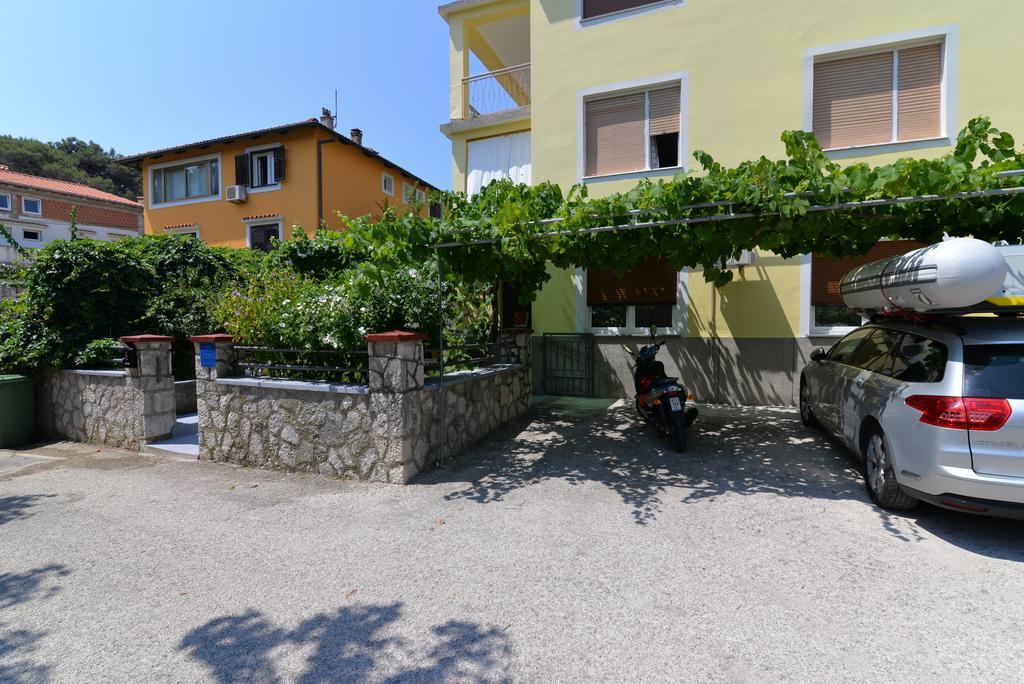 Apartment Nevena Mali Lošinj Eksteriør billede