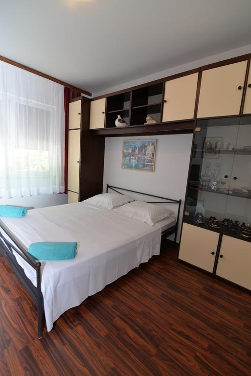 Apartment Nevena Mali Lošinj Eksteriør billede